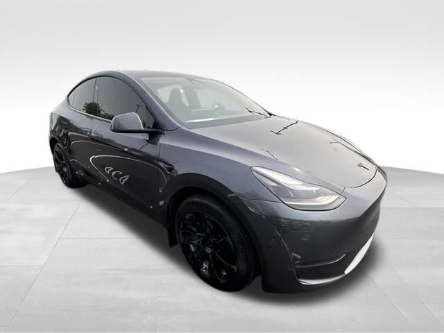 Used 2023 Tesla Model Y Long Range AWD/4WD image 10