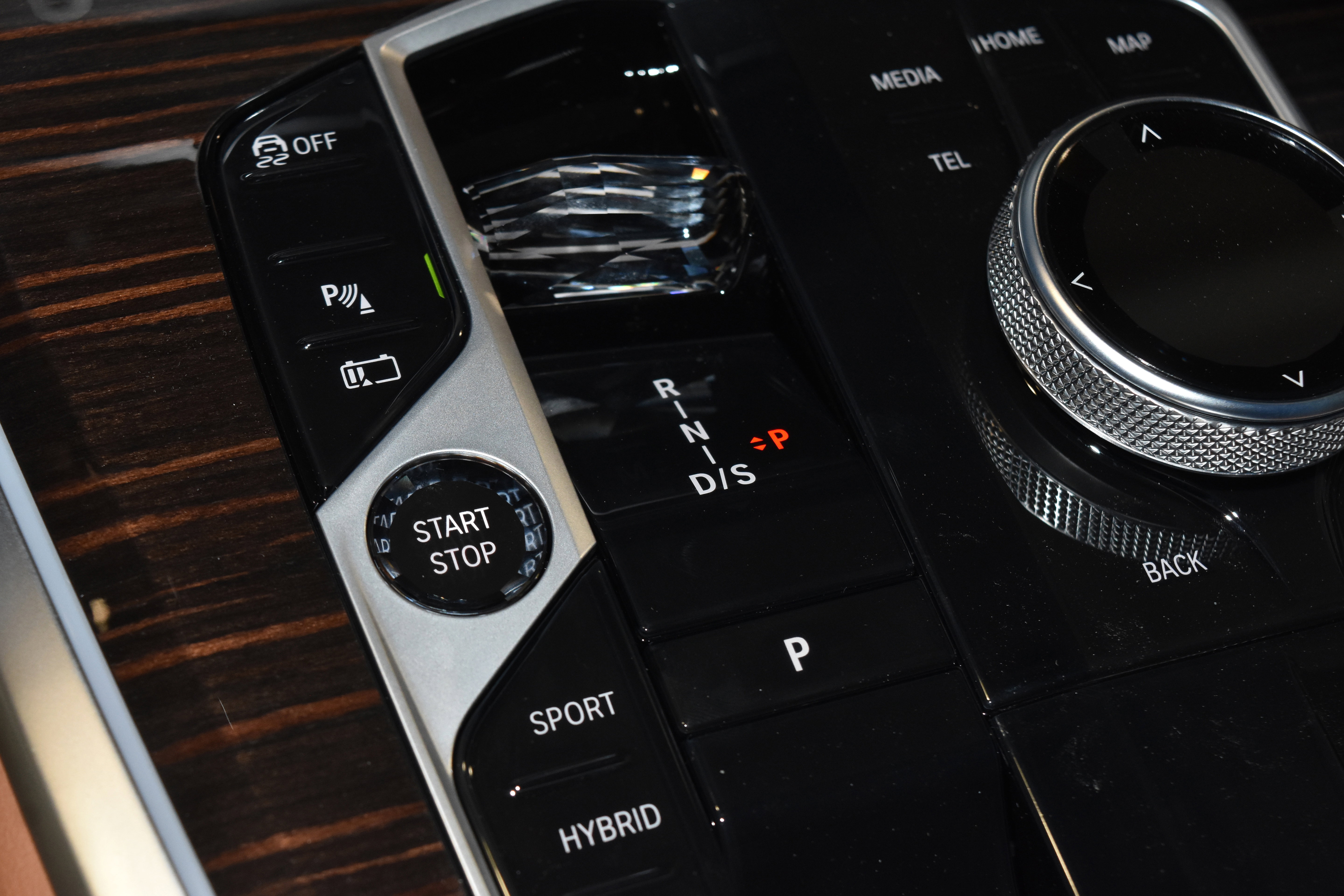 New 2026 BMW X5 xDrive50e w/ Executive Package AWD/4WD image 17