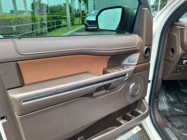 Used 2022 Ford Expedition King Ranch AWD/4WD image 19
