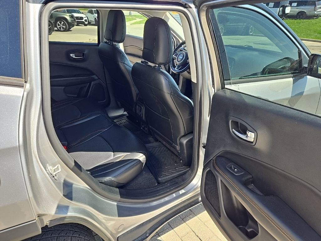 Used 2018 Jeep Compass Limited w/ Navigation Group image 19