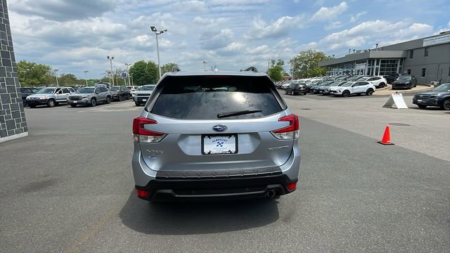Used 2023 Subaru Forester Limited AWD/4WD image 6