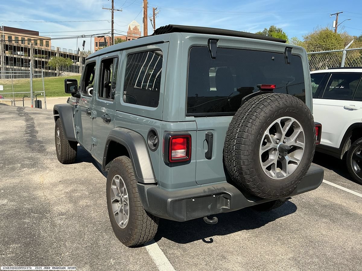 Used 2025 Jeep Wrangler Unlimited Sport AWD/4WD image 5