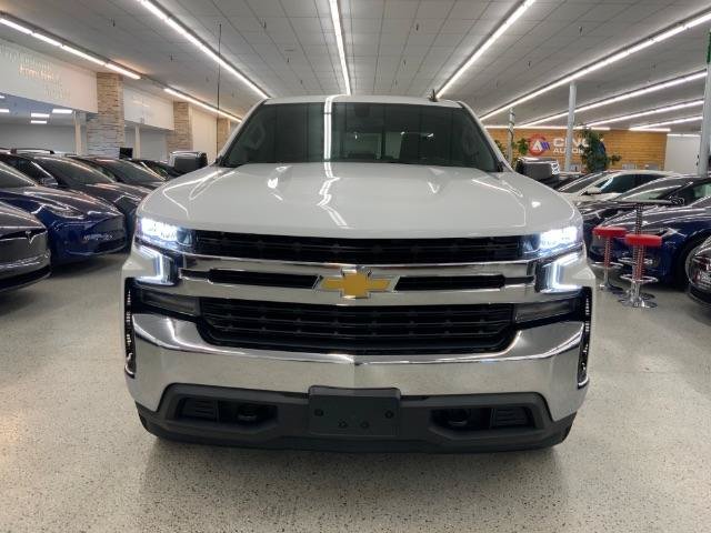Used 2019 Chevrolet Silverado 1500 LT w/ Convenience Package AWD/4WD image 3