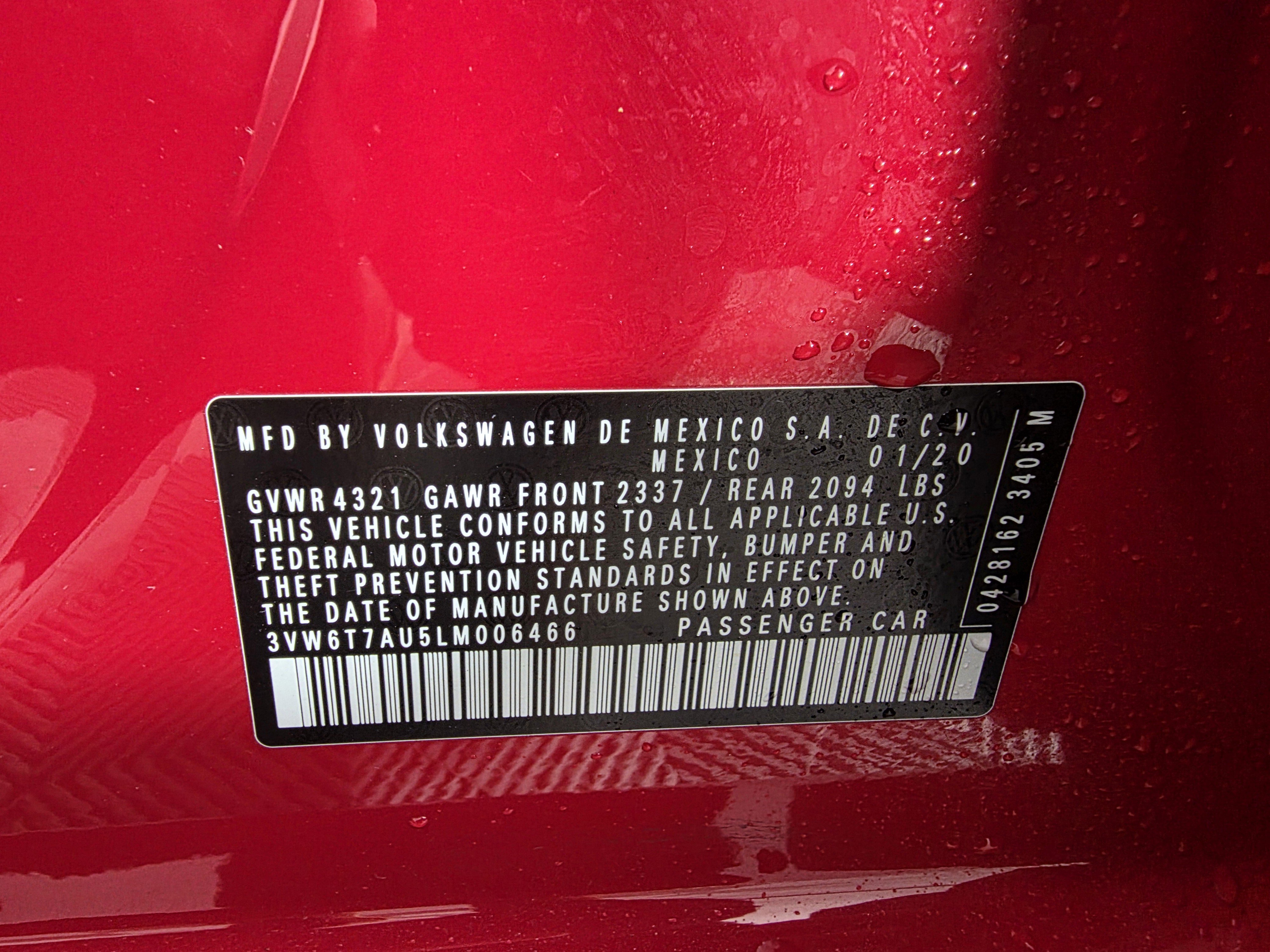 Used 2020 Volkswagen Golf S image 30