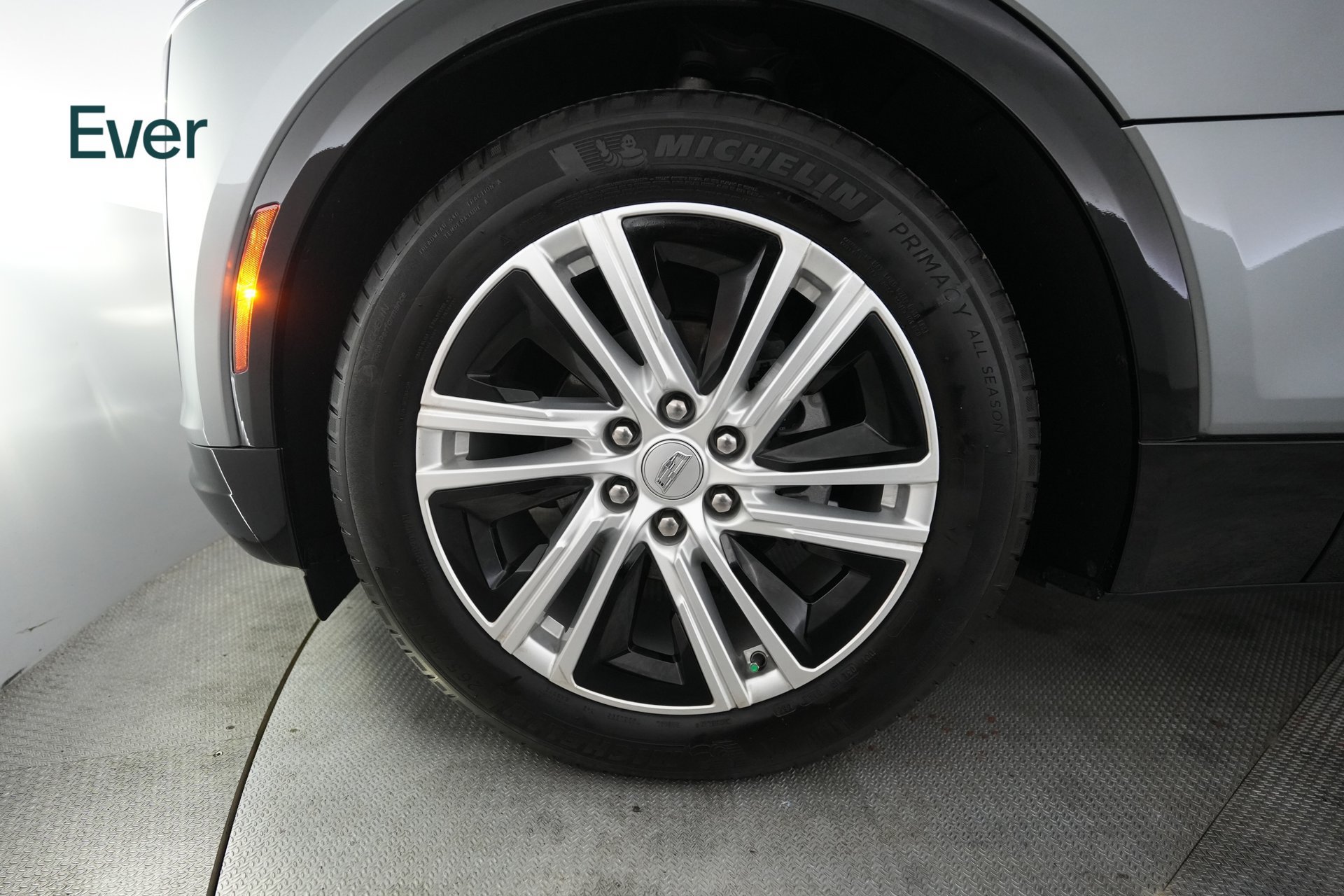 Used 2024 Cadillac Lyriq Tech RWD image 19
