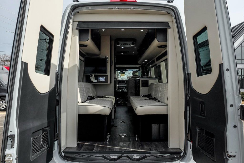 New 2025 Mercedes-Benz Sprinter 3500 image 2