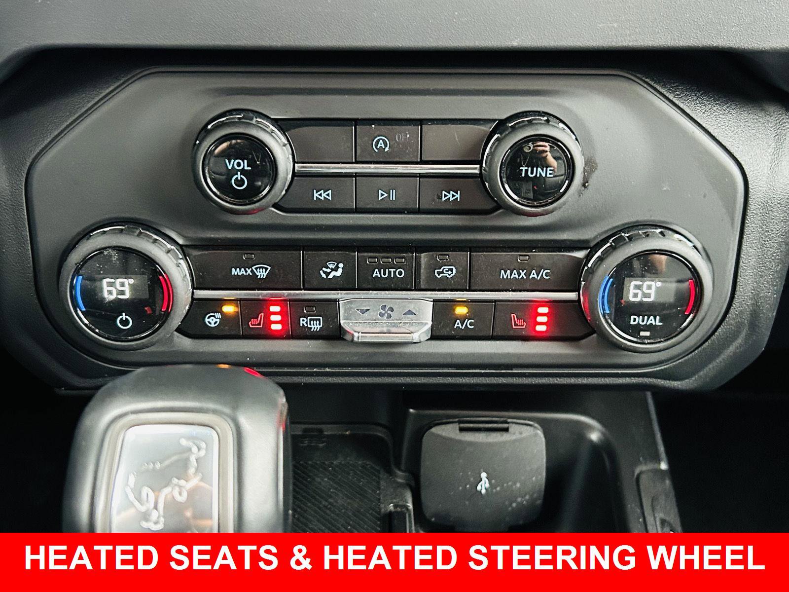 Used 2025 Ford Bronco Outer Banks AWD/4WD image 6