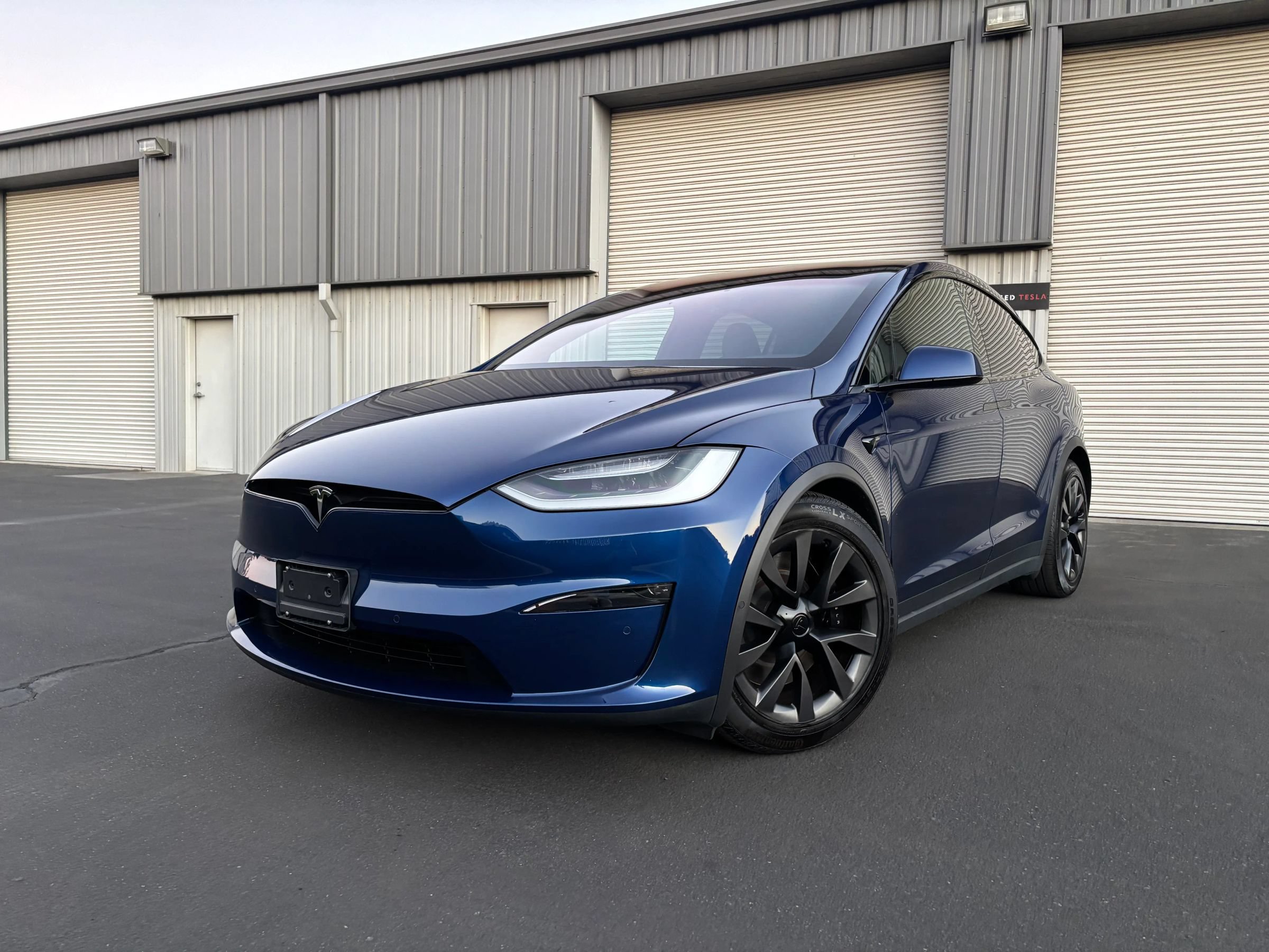 Used 2022 Tesla Model X AWD/4WD image 4