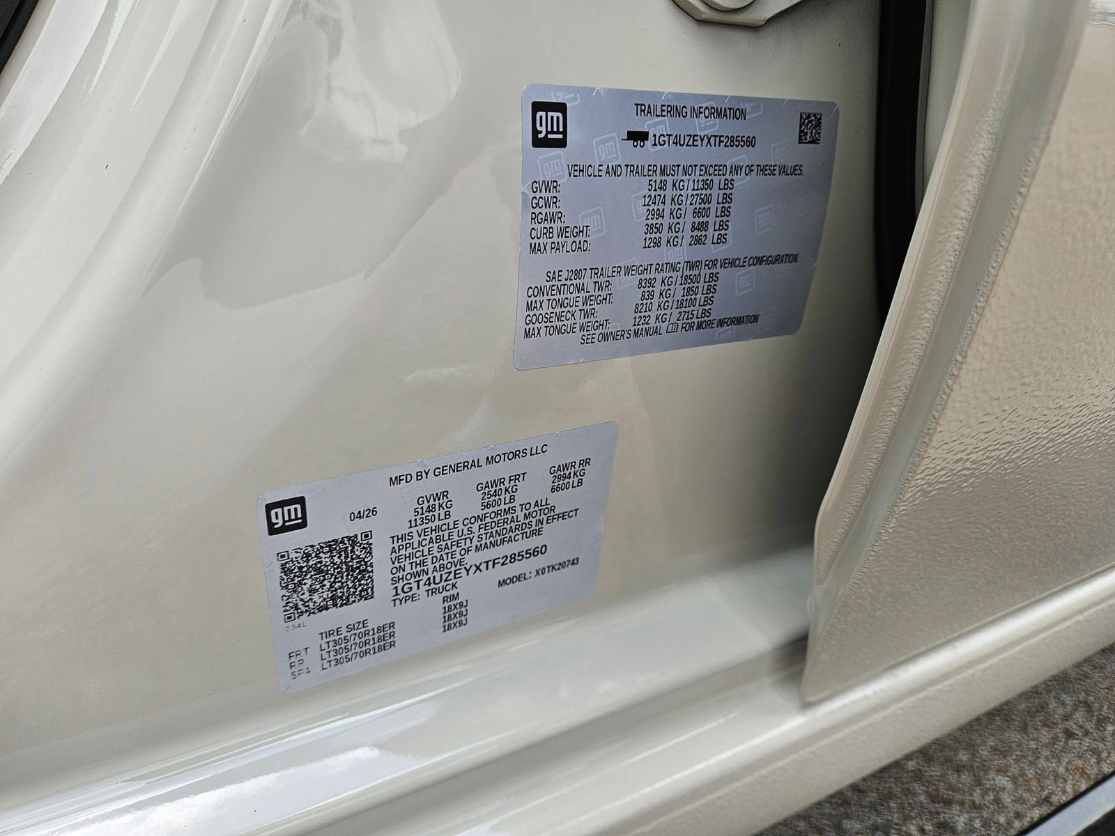 New 2026 GMC Sierra 2500 AT4X AWD/4WD image 32