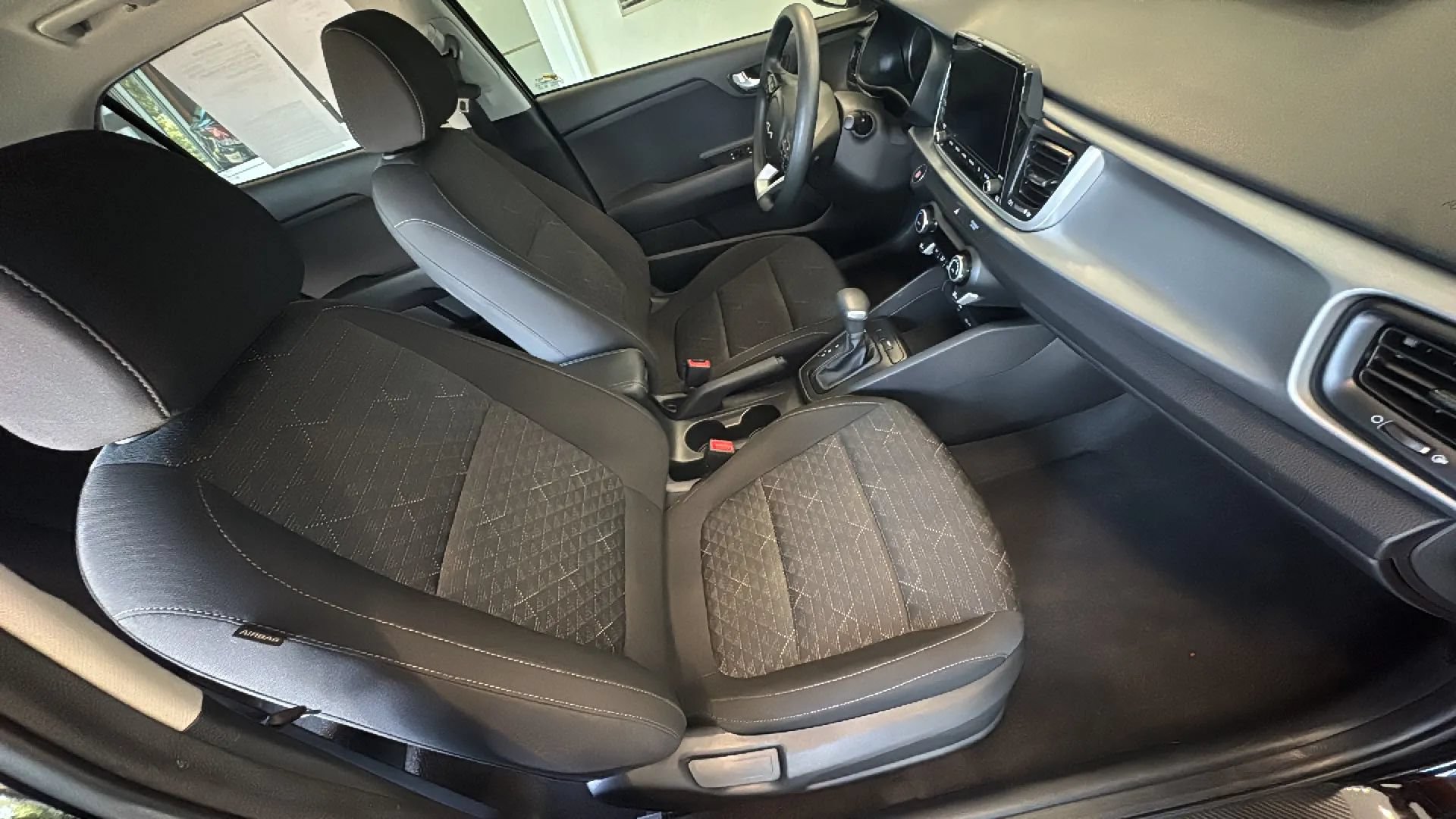 Used 2023 Kia Rio S w/ Technology Package FWD image 19