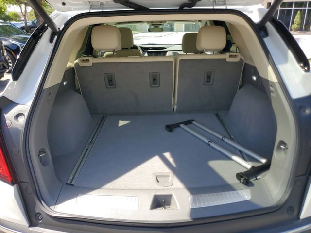 Certified 2024 Cadillac XT5 Premium Luxury FWD image 9