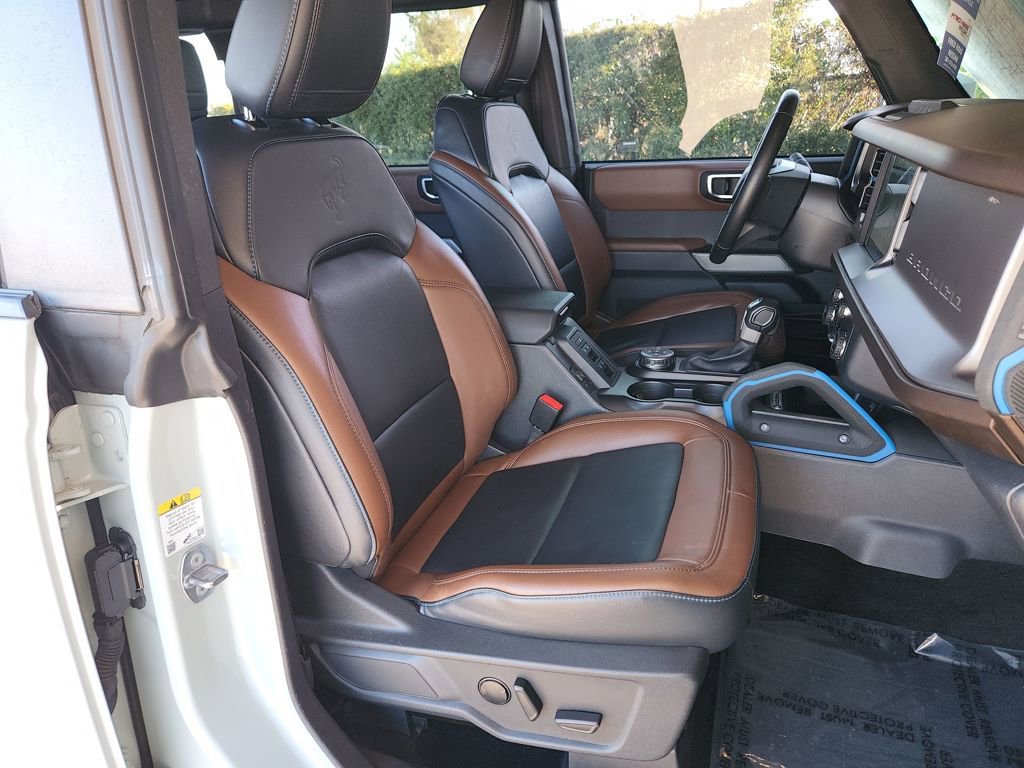 Used 2023 Ford Bronco Outer Banks image 15