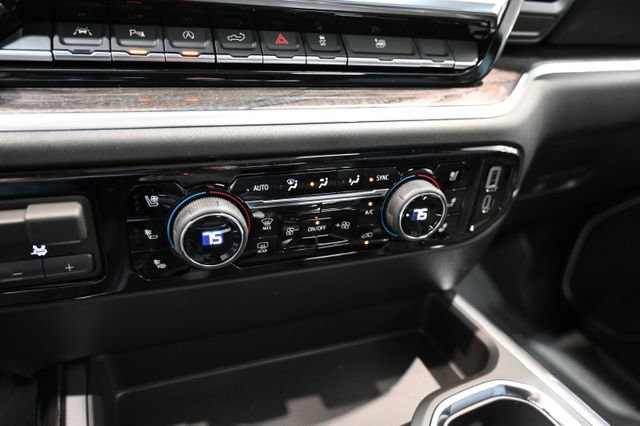 New 2026 Chevrolet Silverado 1500 LTZ w/ LTZ Premium Package image 19