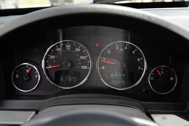 Used 2012 Jeep Liberty Sport AWD/4WD image 21