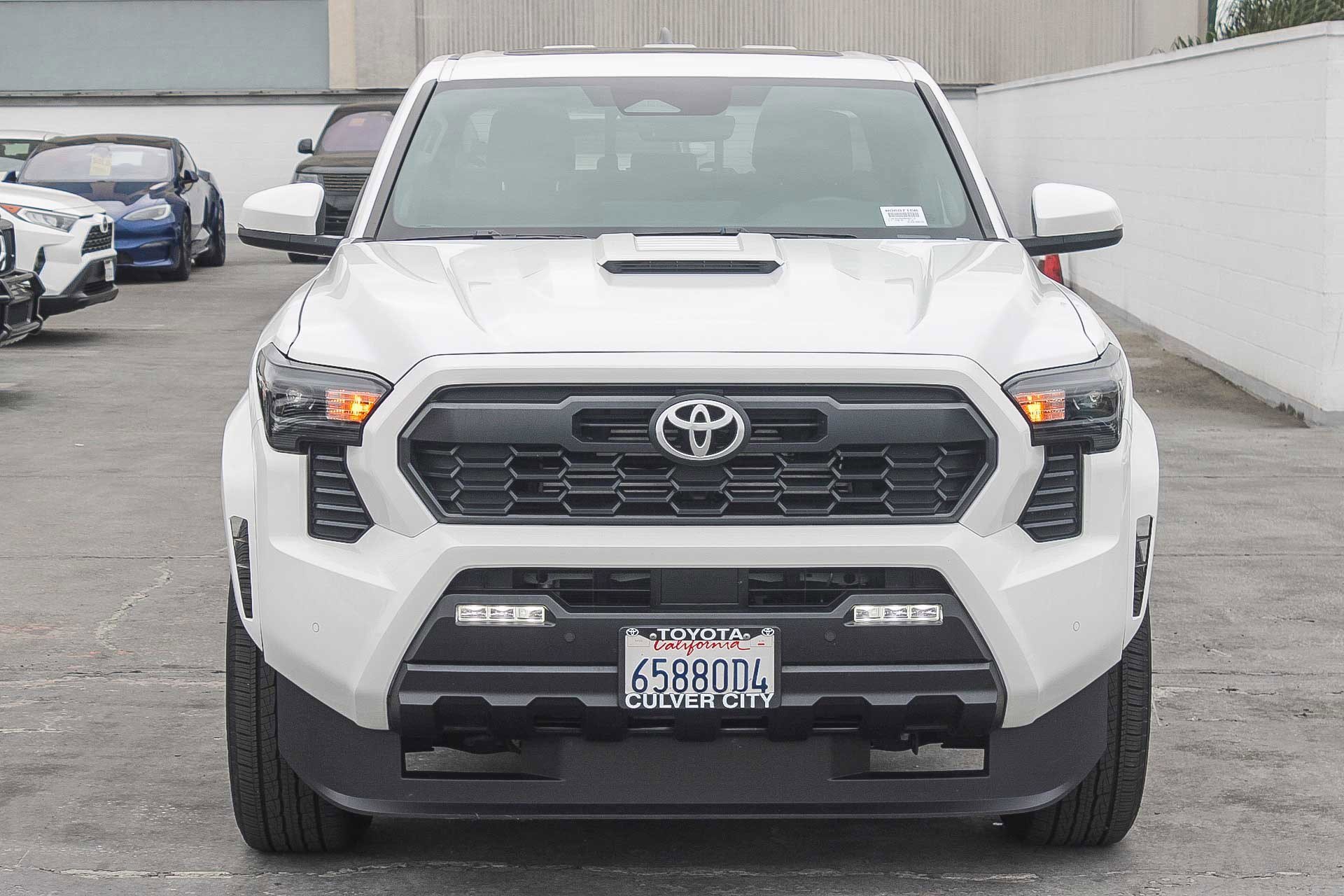 Certified 2024 Toyota Tacoma TRD Sport w/ TRD Sport Upgrade Package AWD/4WD image 2