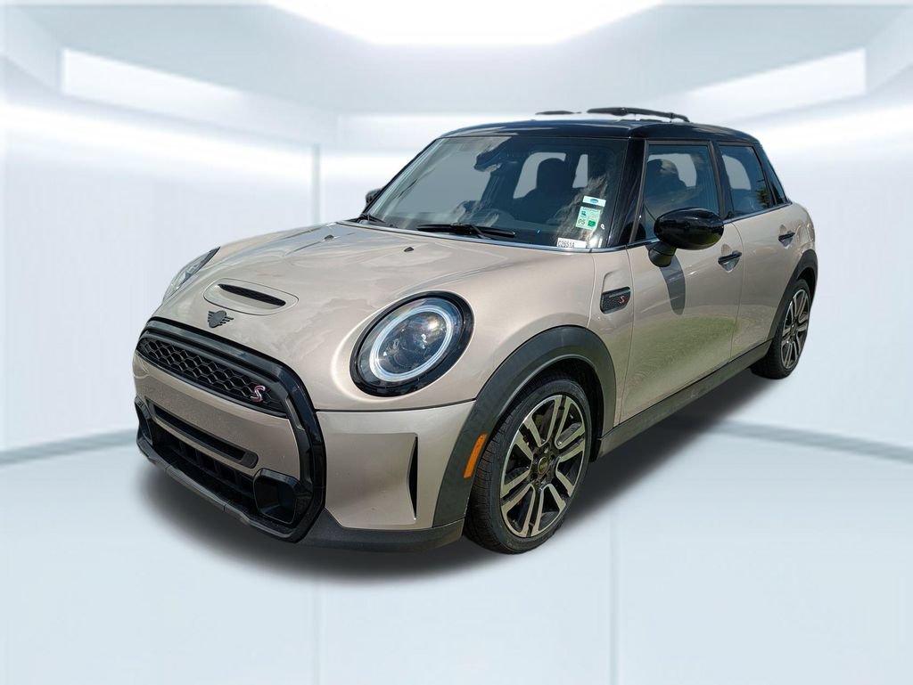 Used 2023 MINI Cooper S FWD image 1