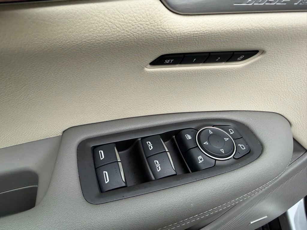 Certified 2023 Cadillac XT6 Premium Luxury image 21