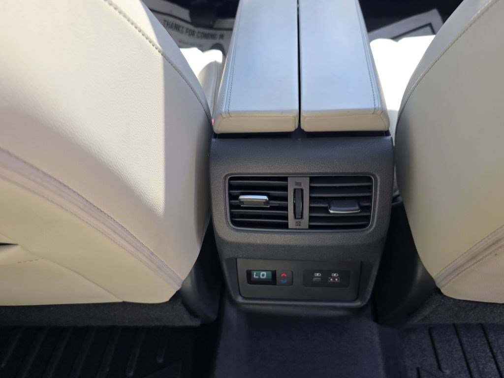 Used 2021 Nissan Rogue SL AWD/4WD image 32