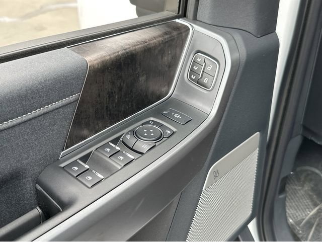 New 2025 Ford F250 Lariat w/ Lariat Ultimate Package image 40