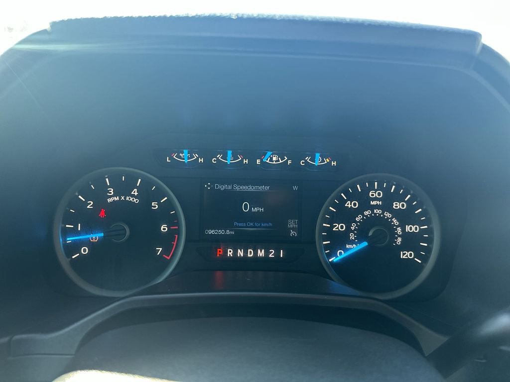 Used 2015 Ford F150 XLT w/ Equipment Group 302A Luxury image 10