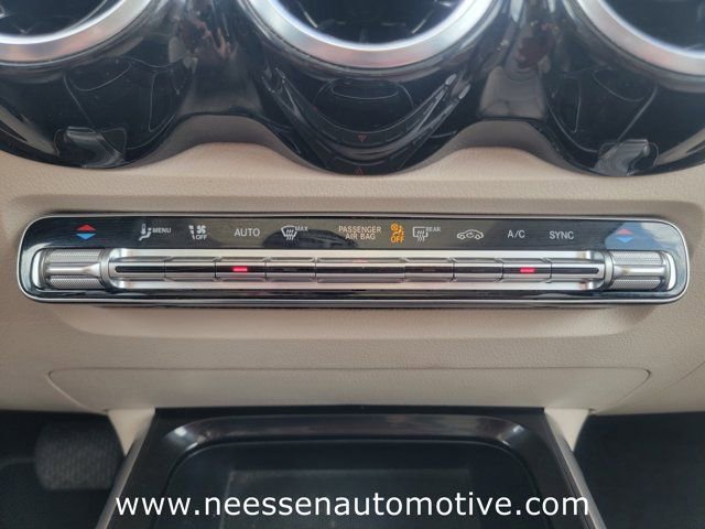 Used 2021 Mercedes-Benz GLB 250 image 24