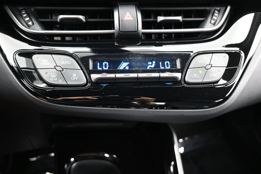 Used 2019 Toyota C-HR XLE FWD image 26