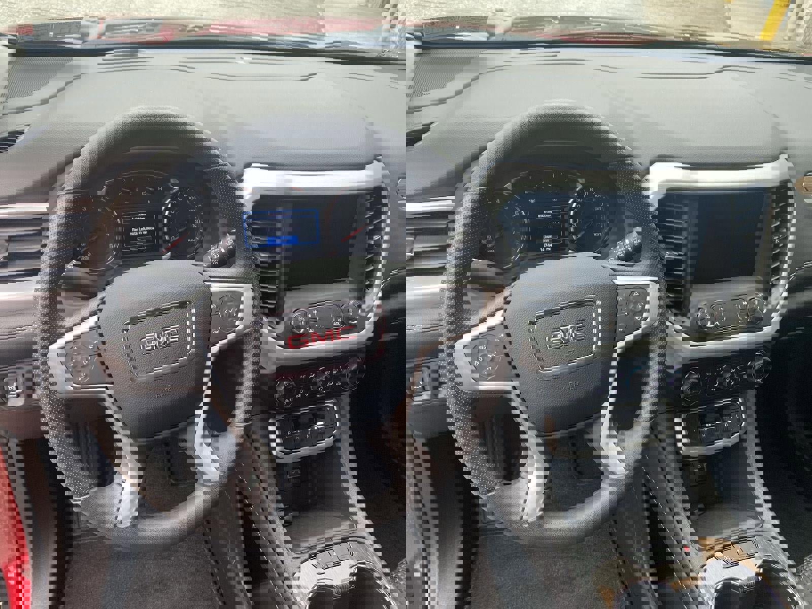 Used 2023 GMC Acadia SLE w/ Driver Convenience Package AWD/4WD image 44