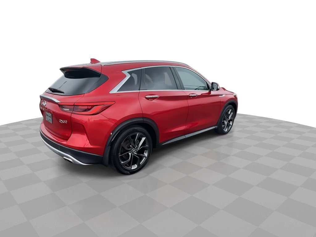 Used 2019 INFINITI QX50 Essential w/ Sensory Package AWD/4WD image 8