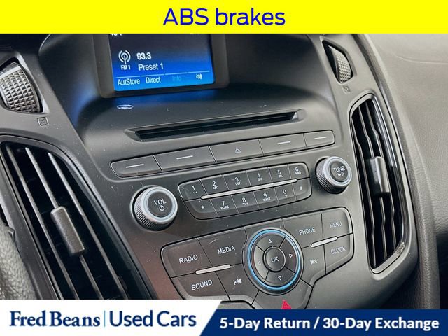 Used 2015 Ford Focus SE image 18