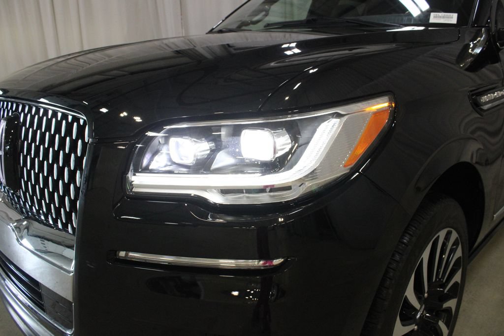Certified 2023 Lincoln Navigator Black Label AWD/4WD image 35