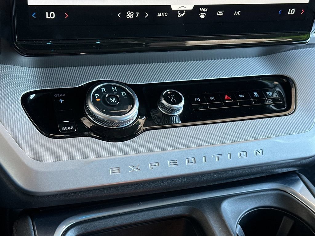 Certified 2025 Ford Expedition Max Active RWD image 21