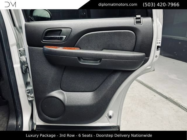 Used 2010 Chevrolet Tahoe LT w/ Luxury Package AWD/4WD image 30