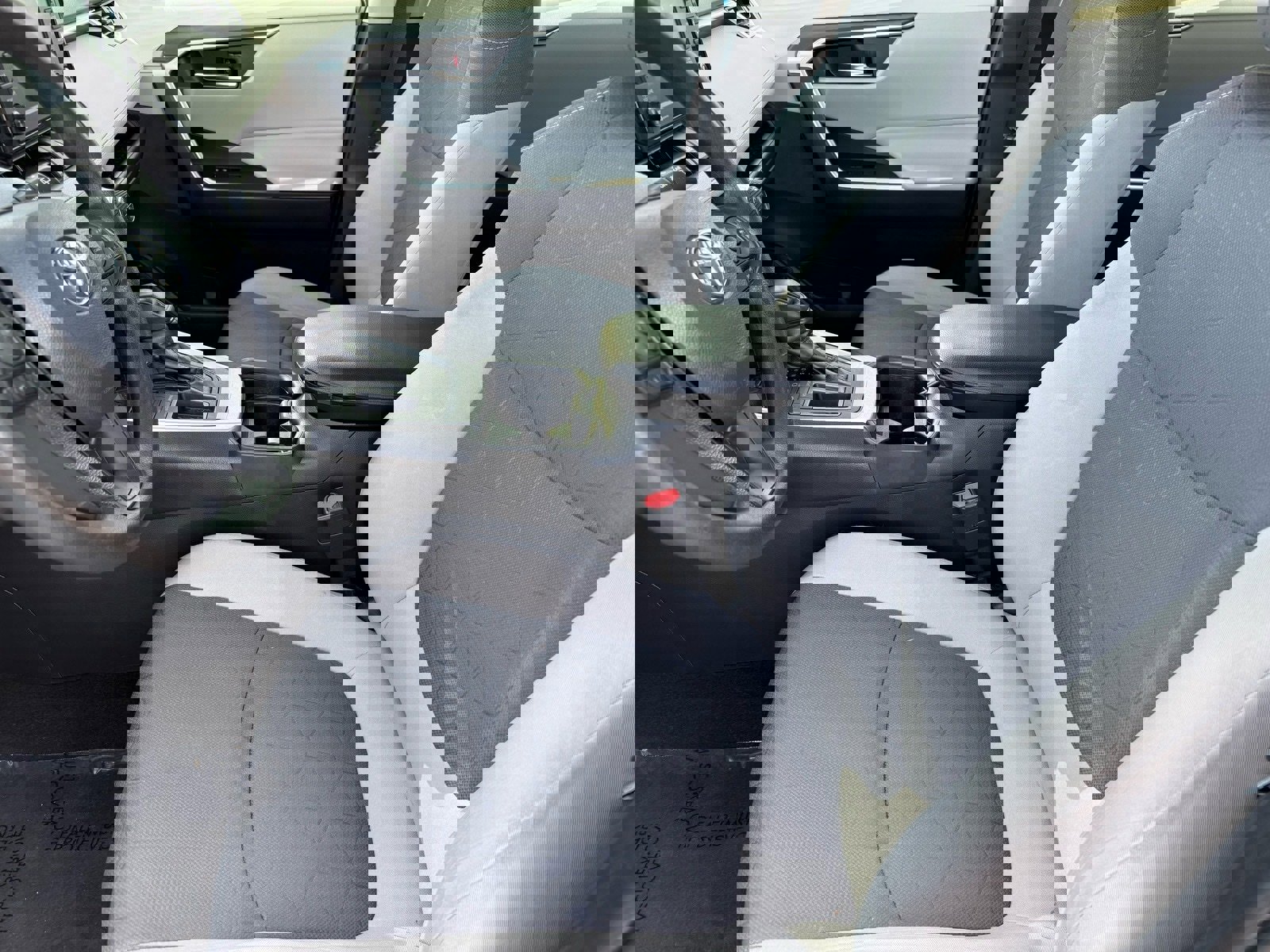 Used 2020 Toyota RAV4 XLE image 14