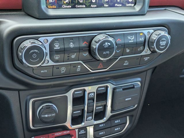 Used 2022 Jeep Gladiator Rubicon w/ LED Lighting Group AWD/4WD image 22