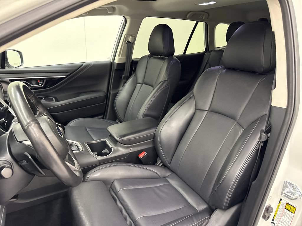 Used 2025 Subaru Outback Limited AWD/4WD image 15