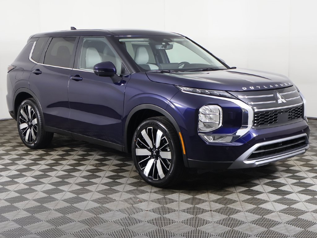 New 2025 Mitsubishi Outlander SE image 53
