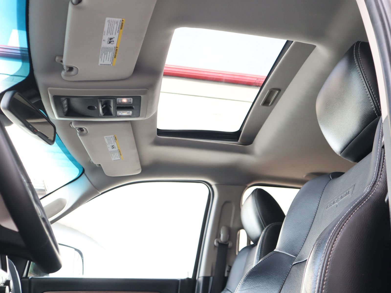 Used 2014 RAM 2500 Laramie w/ Cold Weather Group image 47