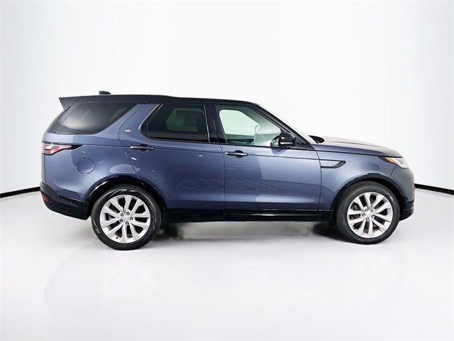Used 2024 Land Rover Discovery Dynamic SE image 4