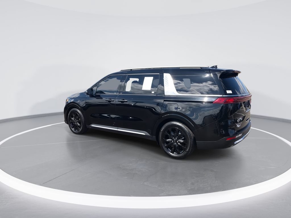 Used 2024 Kia Carnival SX FWD image 6