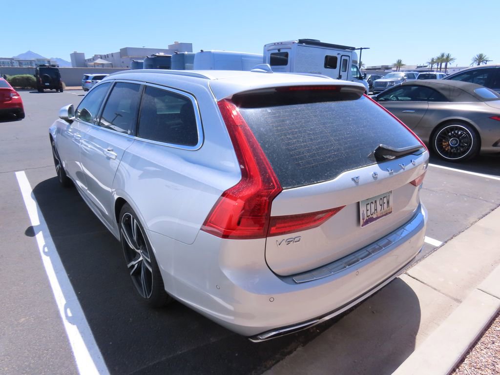 Used 2019 Volvo V90 T6 R-Design w/ Advanced Package image 4