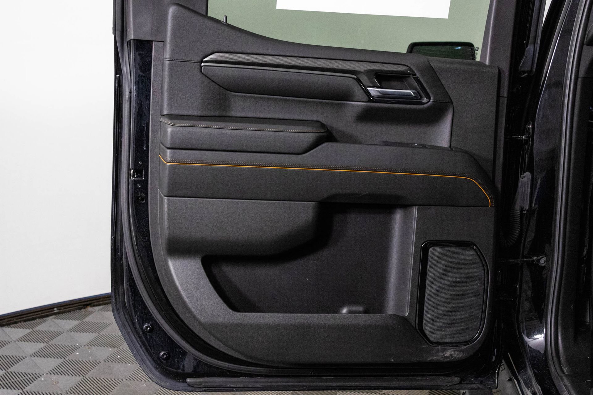 Certified 2024 GMC Sierra 1500 AT4 w/ Technology Package image 34