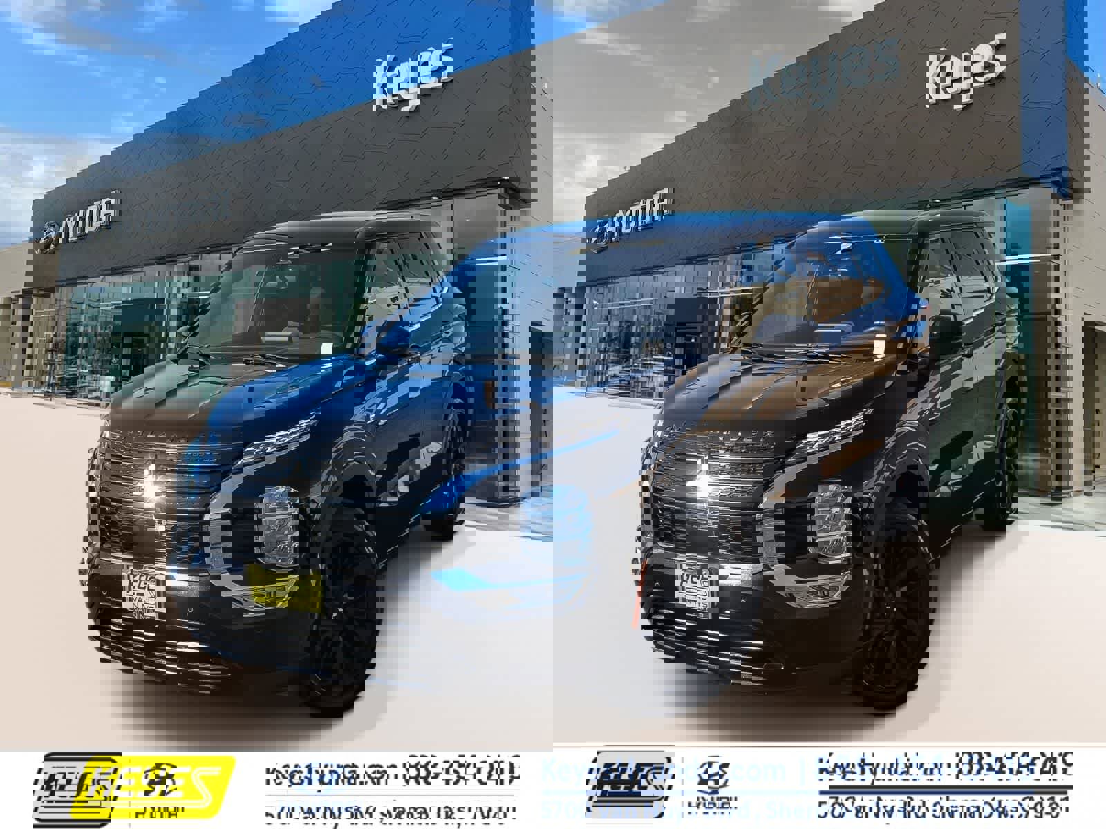 Used 2023 Mitsubishi Outlander SE image 1