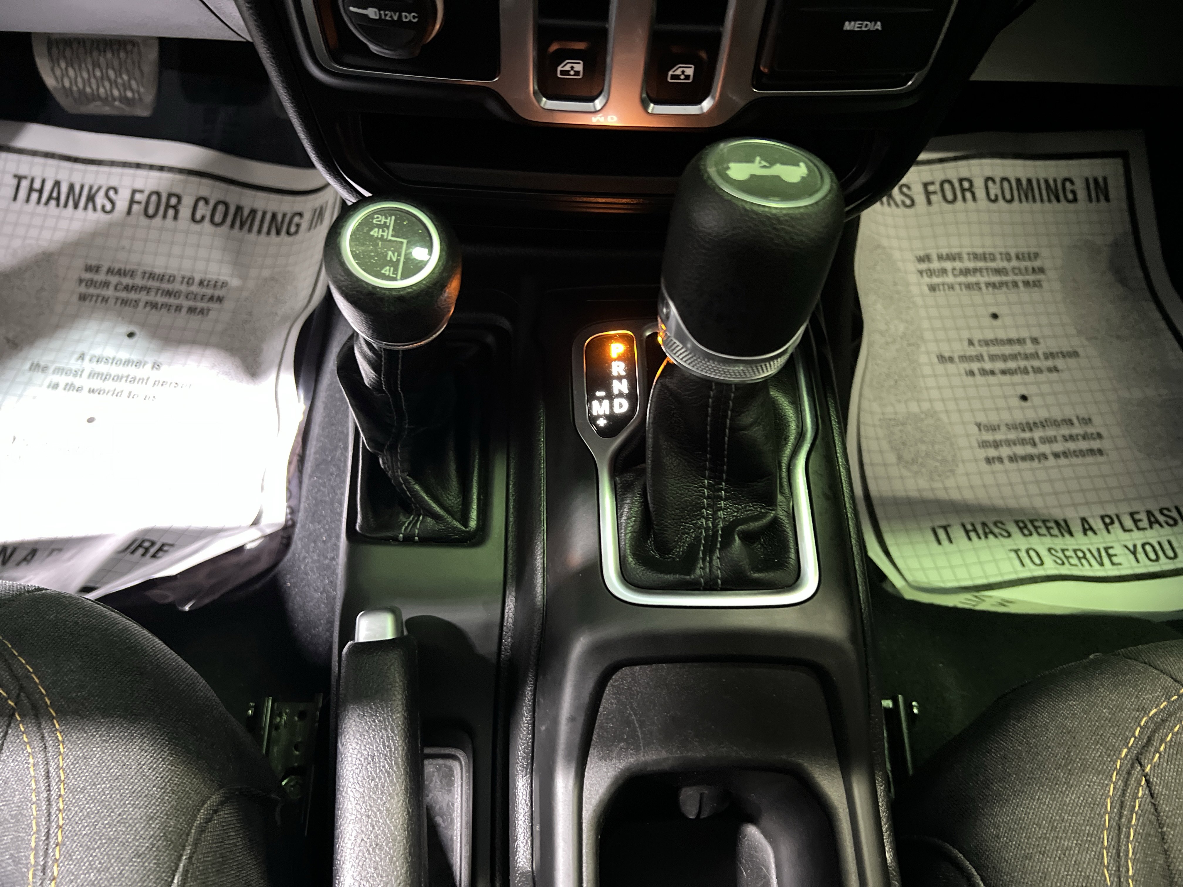 Used 2025 Jeep Wrangler Sport image 21