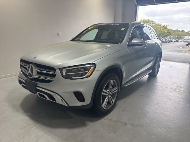 Used 2021 Mercedes-Benz GLC 300 4MATIC image 3