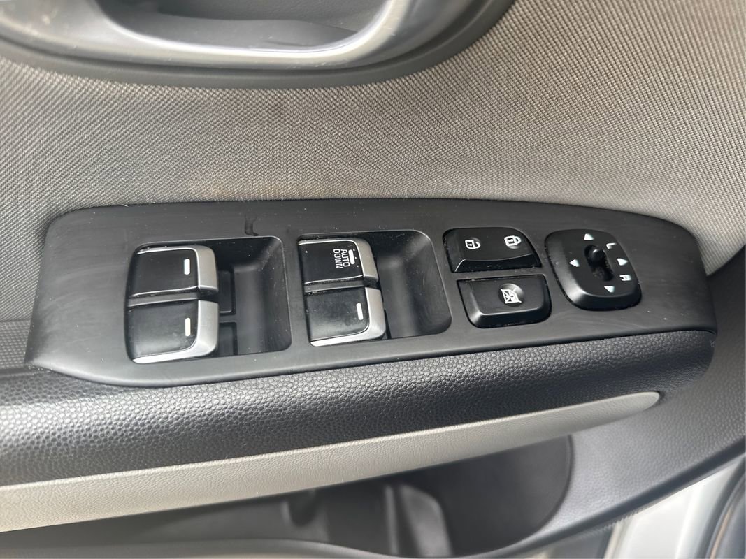 Used 2017 Kia Soul image 49