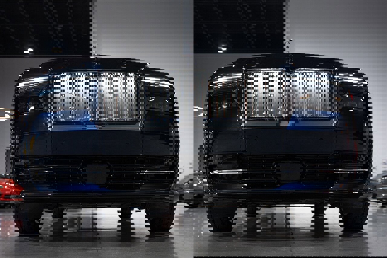 Used 2024 Rolls-Royce Spectre w/ Spectre Launch Package image 77