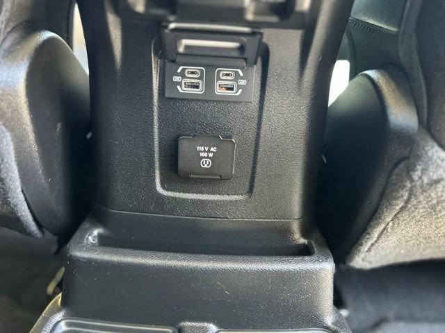 Used 2022 Jeep Wrangler Unlimited Sahara w/ LED Lighting Group AWD/4WD image 31