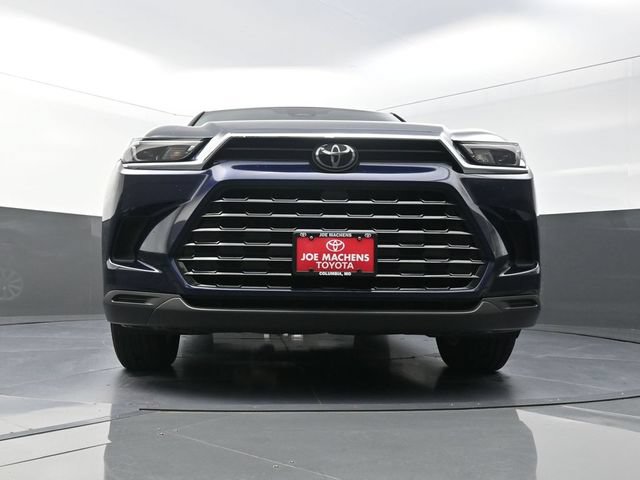 Used 2025 Toyota Grand Highlander AWD image 33