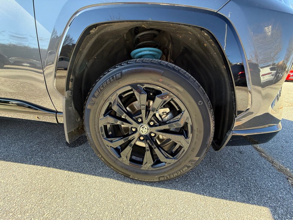 Used 2023 Toyota RAV4 XSE image 29