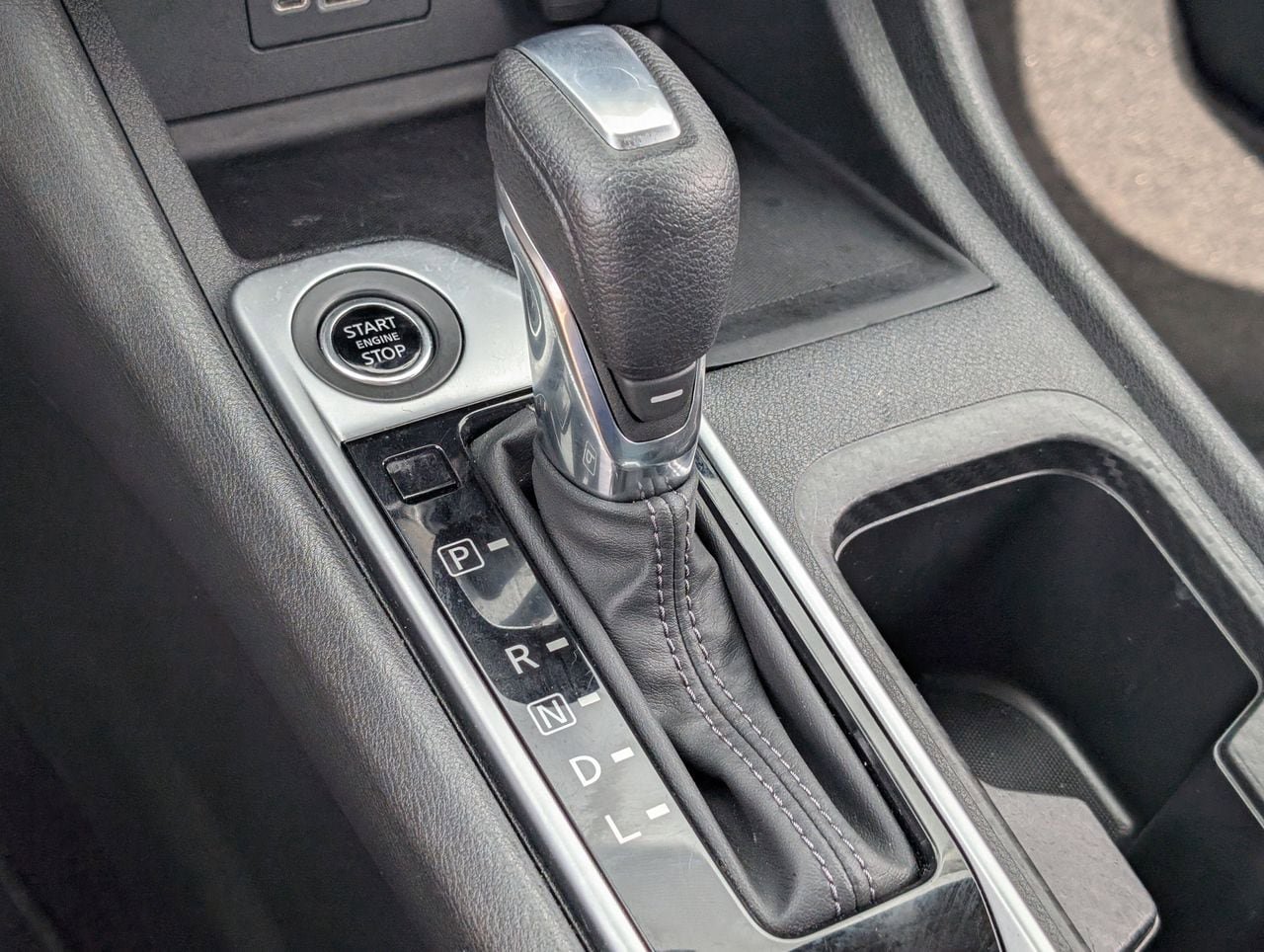 Certified 2023 Nissan Sentra SV FWD image 21